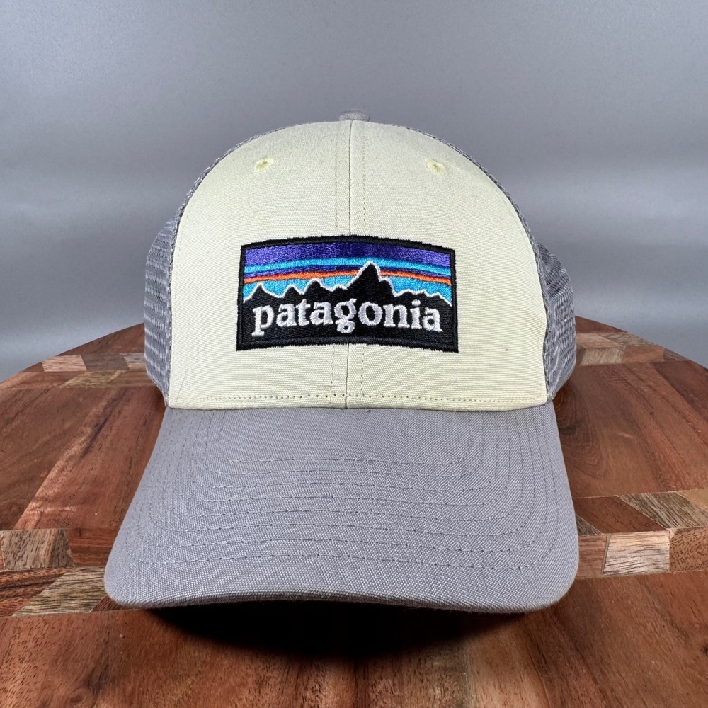 Patagonia P-6 Logo LoPro Trucker Hat Mens Gray Beige Mesh Snapback Cap